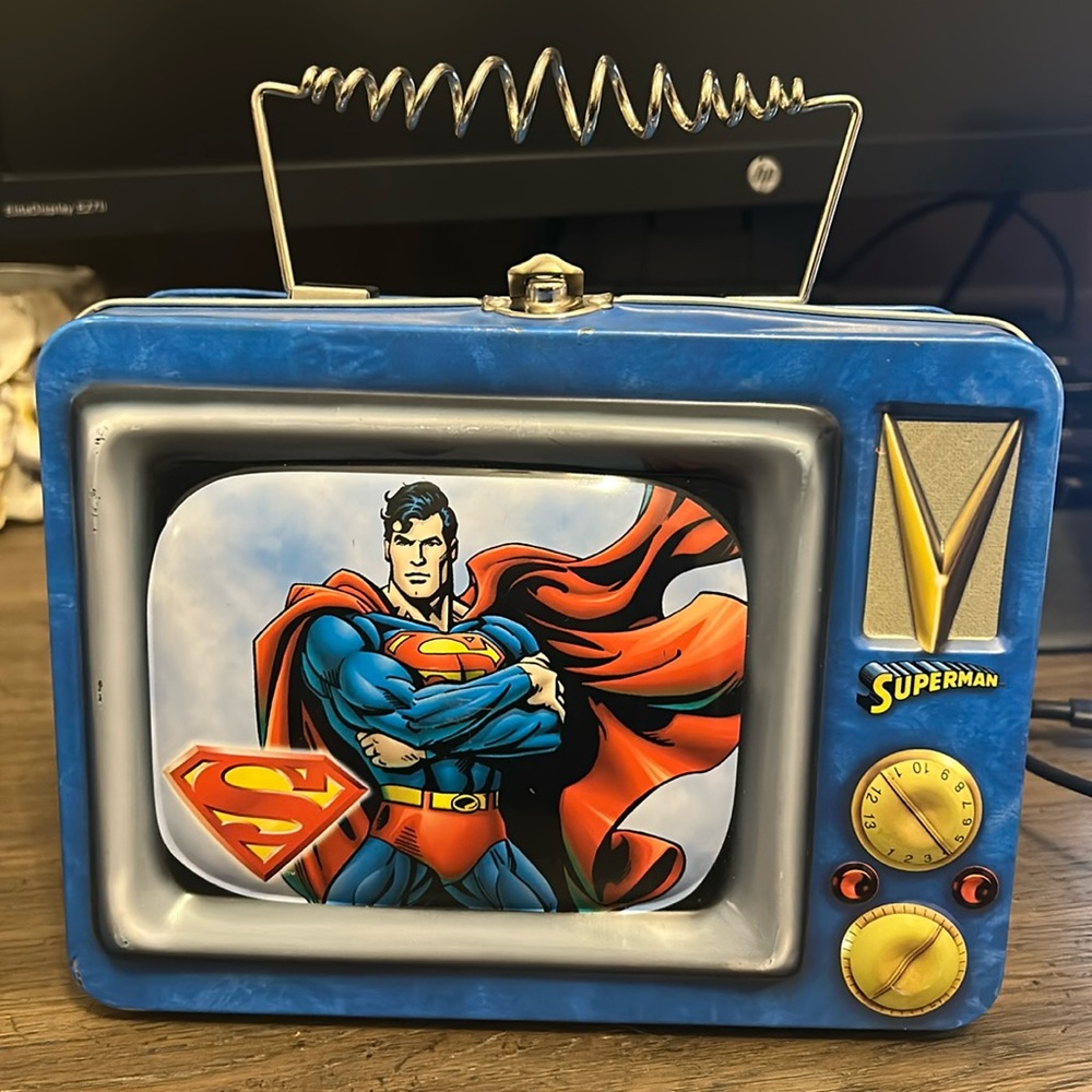 DC COMICS • Superman Metal Lunchbox